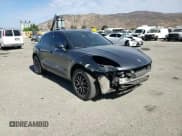 ✅ 2018 Porsche Macan S • VIN: WP1AB2A58JLB34354 • Lot: 82192745. Wystawiony na Copart z przebiegiem 48 418 mil. Bezpłatny archiwum sprzedaży aukcyjnych z USA i szczegółowy raport historii pojazdu na DreamBid. Zdjęcie 15.