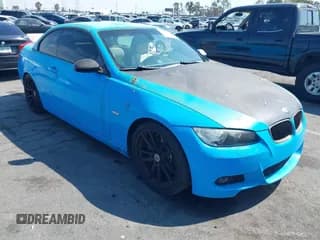 ✅ 2007 BMW 3 Series 335i • VIN: WBAWL73527PX45476 • Лот: 43288112. Опубликован ранее на IAAI с пробегом 130 706 миль. Бесплатный доступ к архиву аукционных продаж из США и подробный отчёт об истории автомобиля на DreamBid. Изображение 1.