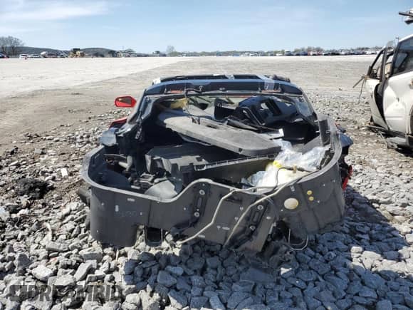 2016 Chevrolet Corvette 1LT с VIN 1G1YB2D74G5109129, выставлен на аукционе Copart как лот 51492475 с пробегом Не указан миль и На запчасти • Non repairable. История ставок и продаж доступна на DreamBid. Изображение 6.