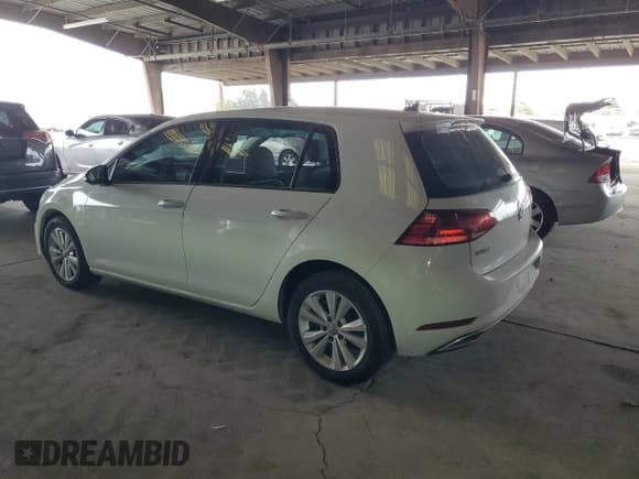 ✅ 2020 Volkswagen Golf TSI • VIN: 3VWG57AU5LM013576 • Lot: 82678775. Listed on Copart with 41,791 mi. Free auction sales archive from the USA and detailed vehicle history report at DreamBid. Image 2.