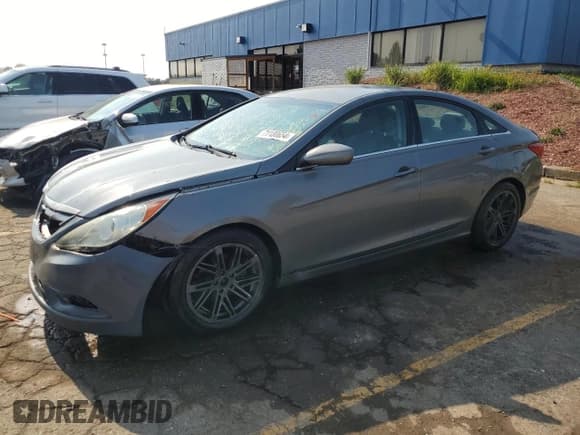 ✅ 2011 Hyundai Sonata GLS • VIN: 5NPEB4AC0BH055487 • Lot: 71180654. Listed on Copart with 125,295 mi. Free auction sales archive from the USA and detailed vehicle history report at DreamBid. Image 1.