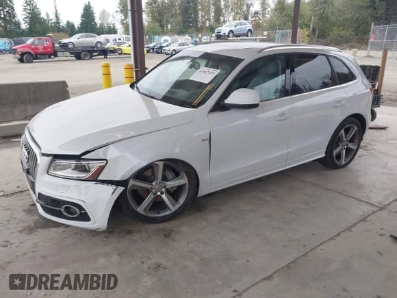 ✅ 2014 Audi Q5 Premium Plus • VIN: WA1DGAFP2EA058775 • Лот: 43507493. Опубликован ранее на IAAI с пробегом 112 917 миль. Бесплатный доступ к архиву аукционных продаж из США и подробный отчёт об истории автомобиля на DreamBid. Изображение 18.