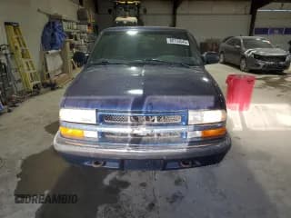 ✅ 2002 Chevrolet S-10 LS • VIN: 1GCDT13W62K212679 • Лот: 88733545. Опубликован ранее на Copart с пробегом 177 350 миль. Бесплатный доступ к архиву аукционных продаж из США и подробный отчёт об истории автомобиля на DreamBid. Изображение 5.