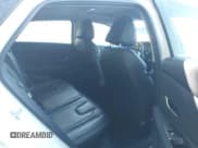 ✅ 2025 Hyundai Elantra Limited • VIN: KMHLP4DG2SU863428 • Lot: 43470613. Wystawiony na IAAI z przebiegiem 21 184 mil. Bezpłatny archiwum sprzedaży aukcyjnych z USA i szczegółowy raport historii pojazdu na DreamBid. Zdjęcie 8.