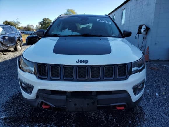 ✅ 2018 Jeep Compass Trailhawk • VIN: 3C4NJDDB0JT144528 • Lot: 86076515. Wystawiony na Copart z przebiegiem 78 018 mil. Bezpłatny archiwum sprzedaży aukcyjnych z USA i szczegółowy raport historii pojazdu na DreamBid. Zdjęcie 5.