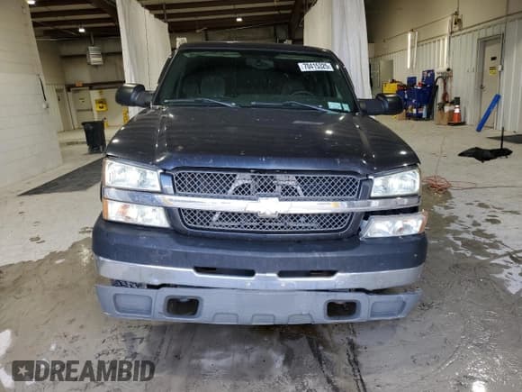 ✅ 2004 Chevrolet Silverado 2500HD LS • VIN: 1GCHK29U54E360694 • Lot: 70415325. Wystawiony na Copart z przebiegiem 132 894 mil. Bezpłatny archiwum sprzedaży aukcyjnych z USA i szczegółowy raport historii pojazdu na DreamBid. Zdjęcie 5.