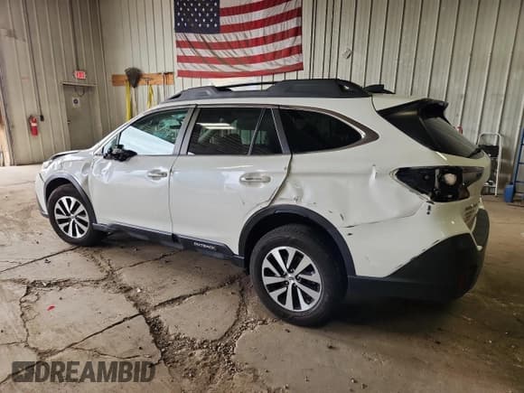 ✅ 2021 Subaru Outback Premium • VIN: 4S4BTADC1M3132355 • Лот: 86596835. Опубликован ранее на Copart с пробегом 117 892 миль. Бесплатный доступ к архиву аукционных продаж из США и подробный отчёт об истории автомобиля на DreamBid. Изображение 2.