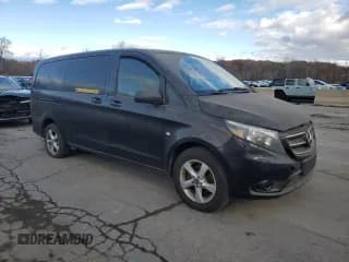 ✅ 2018 Mercedes-Benz Metris Passenger • VIN: WD4PG2EE5J3493528 • Lot: 91497015. Wystawiony na Copart z przebiegiem 160 879 mil. Bezpłatny archiwum sprzedaży aukcyjnych z USA i szczegółowy raport historii pojazdu na DreamBid. Zdjęcie 4.