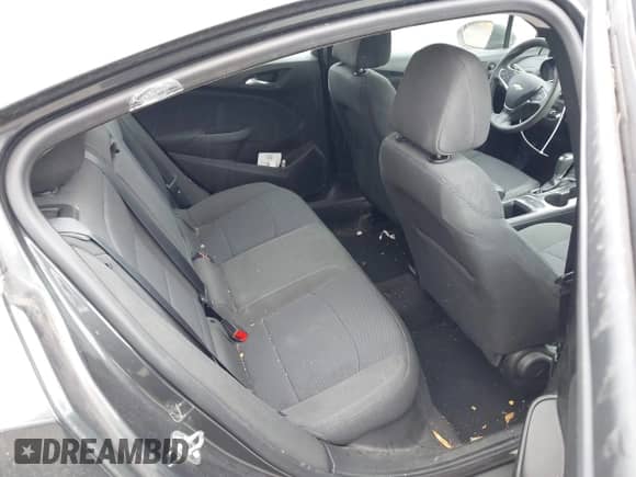 2018 Chevrolet Cruze LT with VIN 3G1BE6SM2JS574129, listed as a IAAI auction lot 43435357 with 114,058 mi miles and . Bid and sale history available at DreamBid. Image 8.