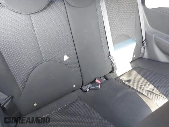 ✅ 2010 Hyundai Accent GS • VIN: KMHCM3AC2AU164786 • Лот: 41995191. Опубликован ранее на IAAI с пробегом 148 174 миль. Бесплатный доступ к архиву аукционных продаж из США и подробный отчёт об истории автомобиля на DreamBid. Изображение 8.