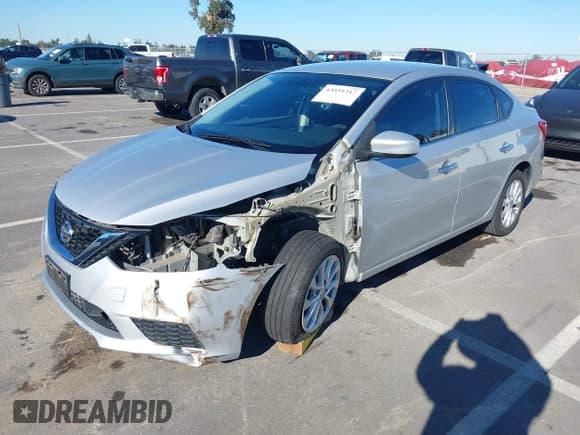 ✅ 2018 Nissan Sentra SV • VIN: 3N1AB7AP4JL656745 • Лот: 43551317. Опубликован ранее на IAAI с пробегом 41 296 миль. Бесплатный доступ к архиву аукционных продаж из США и подробный отчёт об истории автомобиля на DreamBid. Изображение 18.