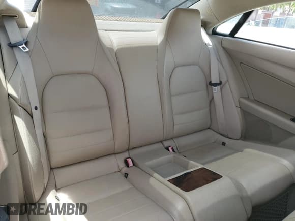 ✅ 2013 Mercedes-Benz E 350 • VIN: WDDKJ5KB7DF198702 • Lot: 66756735. Listed on Copart with 141,884 mi. Free auction sales archive from the USA and detailed vehicle history report at DreamBid. Image 10.