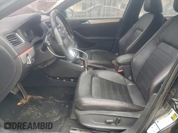 ✅ 2013 Volkswagen Jetta Autobahn • VIN: 3VW4A7AJ6DM249367 • Lot: 94694305. Wystawiony na Copart z przebiegiem 166 112 mil. Bezpłatny archiwum sprzedaży aukcyjnych z USA i szczegółowy raport historii pojazdu na DreamBid. Zdjęcie 7.