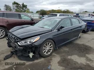 ✅ 2018 Hyundai Sonata SE • VIN: 5NPE24AF9JH665915 • Lot: 85714295. Wystawiony na Copart z przebiegiem 111 414 mil. Bezpłatny archiwum sprzedaży aukcyjnych z USA i szczegółowy raport historii pojazdu na DreamBid. Zdjęcie 1.