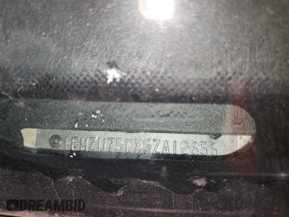 ✅ 2005 Ford Explorer Limited • VIN: 1FMZU75WX5ZA12656 • Lot: 82709825. Wystawiony na Copart z przebiegiem 229 924 mil. Bezpłatny archiwum sprzedaży aukcyjnych z USA i szczegółowy raport historii pojazdu na DreamBid. Zdjęcie 13.