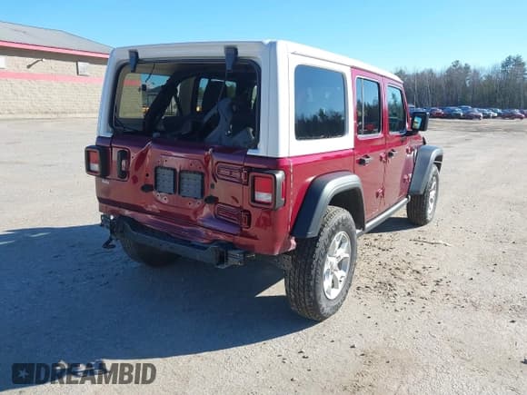 ✅ 2021 Jeep Wrangler Unlimited Sport S • VIN: 1C4HJXDG4MW647164 • Lot: 40952672. Listed on IAAI with 51,366 mi. Free auction sales archive from the USA and detailed vehicle history report at DreamBid. Image 4.