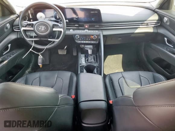 ✅ 2023 Hyundai Elantra Limited • VIN: KMHLP4AG0PU486724 • Lot: 80893845. Wystawiony na Copart z przebiegiem 32 987 mil. Bezpłatny archiwum sprzedaży aukcyjnych z USA i szczegółowy raport historii pojazdu na DreamBid. Zdjęcie 8.