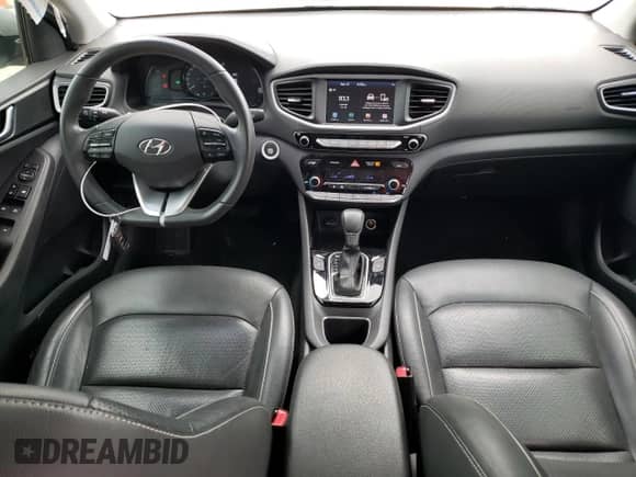 2017 Hyundai Ioniq Limited z VIN KMHC85LC5HU035917, wystawiony jako Copart lot #68335844 z przebiegiem 134 831 mil mil oraz Nie do naprawy • Non repairable. Historia ofert i sprzedaży dostępna na DreamBid. Obrazek 8.