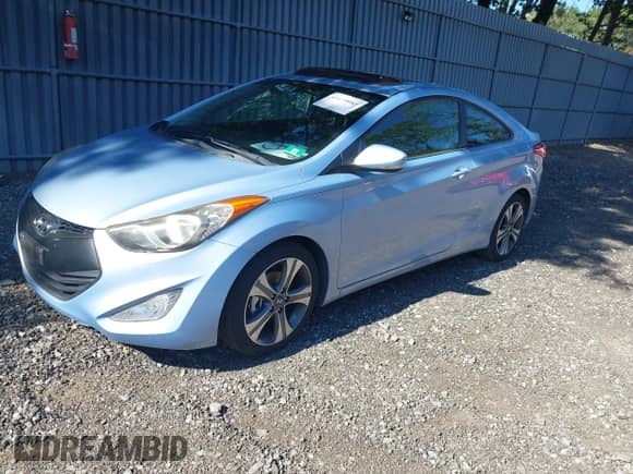 2013 Hyundai Elantra GS z VIN KMHDH6AE2DU009168, wystawiony jako IAAI lot #43139985 z przebiegiem 83 877 mil mil oraz . Historia ofert i sprzedaży dostępna na DreamBid. Obrazek 2.