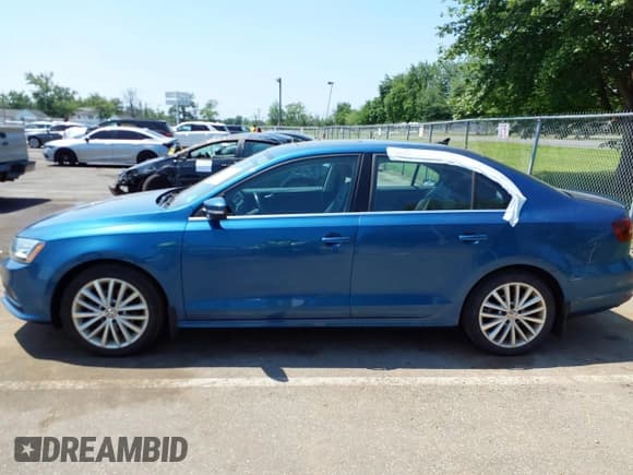 ✅ 2016 Volkswagen Jetta SEL • VIN: 3VWL17AJ2GM363642 • Lot: 42829573. Listed on IAAI with 87,008 mi. Free auction sales archive from the USA and detailed vehicle history report at DreamBid. Image 12.