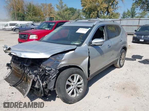 ✅ 2016 Nissan Rogue SV • VIN: 5N1AT2MV3GC826004 • Лот: 43256941. Опубликован ранее на IAAI с пробегом 97 323 миль. Бесплатный доступ к архиву аукционных продаж из США и подробный отчёт об истории автомобиля на DreamBid. Изображение 17.