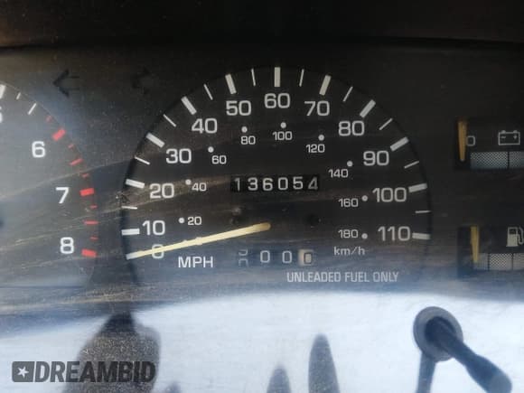 ✅ 1992 Toyota Pickup • VIN: JT4RN13P1N6044990 • Lot: 40597719. Listed on IAAI with 136,054 mi. Free auction sales archive from the USA and detailed vehicle history report at DreamBid. Image 7.