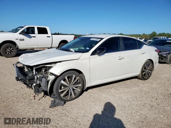 ✅ 2020 Nissan Altima SR • VIN: 1N4BL4CV2LN305219 • Лот: 90118495. Опубликован ранее на Copart с пробегом 84 608 миль. Бесплатный доступ к архиву аукционных продаж из США и подробный отчёт об истории автомобиля на DreamBid. Изображение 1.