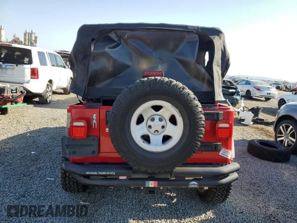 ✅ 2004 Jeep Wrangler X • VIN: 1J4FA39S14P763195 • Lot: 71560575. Wystawiony na Copart z przebiegiem 76 535 mil. Bezpłatny archiwum sprzedaży aukcyjnych z USA i szczegółowy raport historii pojazdu na DreamBid. Zdjęcie 6.