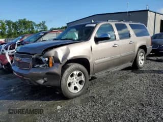 ✅ 2014 Chevrolet Suburban LTZ • VIN: 1GNSCKE07ER108386 • Lot: 55834365. Wystawiony na Copart z przebiegiem 221 581 mil. Bezpłatny archiwum sprzedaży aukcyjnych z USA i szczegółowy raport historii pojazdu na DreamBid. Zdjęcie 1.