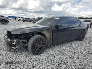 ✅ 2021 BMW 7 Series 740i • VIN: WBA7T2C01MCF78660 • Lot: 59582205. Wystawiony na Copart z przebiegiem 51 868 mil. Bezpłatny archiwum sprzedaży aukcyjnych z USA i szczegółowy raport historii pojazdu na DreamBid. Zdjęcie 1.