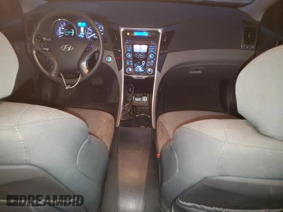 ✅ 2011 Hyundai Sonata Hybrid • VIN: KMHEC4A47BA002326 • Lot: 91518385. Listed on Copart with 114,707 mi. Free auction sales archive from the USA and detailed vehicle history report at DreamBid. Image 8.