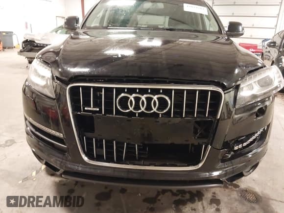 ✅ 2013 Audi Q7 Premium Plus • VIN: WA1LMAFE8DD015882 • Lot: 43074284. Wystawiony na IAAI z przebiegiem 114 195 mil. Bezpłatny archiwum sprzedaży aukcyjnych z USA i szczegółowy raport historii pojazdu na DreamBid. Zdjęcie 6.