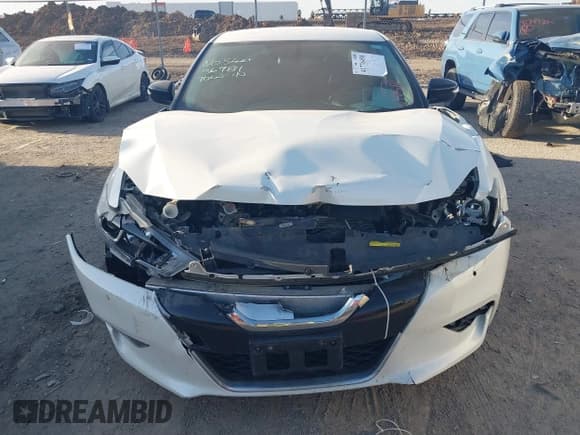 ✅ 2016 Nissan Maxima SL • VIN: 1N4AA6AP2GC437187 • Lot: 41776458. Wystawiony na IAAI z przebiegiem 72 990 mil. Bezpłatny archiwum sprzedaży aukcyjnych z USA i szczegółowy raport historii pojazdu na DreamBid. Zdjęcie 6.