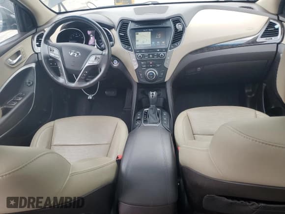 ✅ 2017 Hyundai Santa Fe Ultimate • VIN: 5XYZWDLA5HG497652 • Лот: 68121214. Опубликован ранее на Copart с пробегом 85 621 миль. Бесплатный доступ к архиву аукционных продаж из США и подробный отчёт об истории автомобиля на DreamBid. Изображение 8.