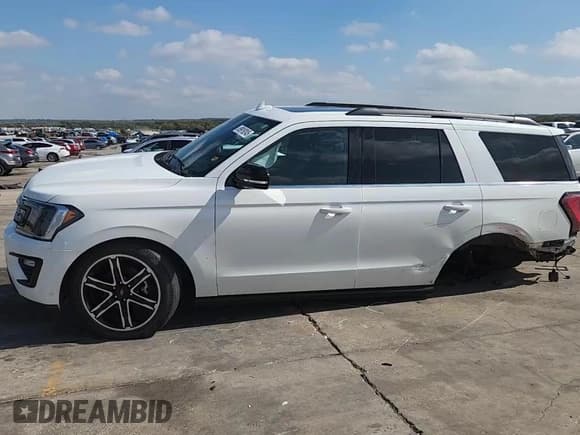 ✅ 2021 Ford Expedition Limited • VIN: 1FMJU1KTXMEA58529 • Lot: 89919245. Listed on Copart with 41,868 mi. Free auction sales archive from the USA and detailed vehicle history report at DreamBid. Image 13.