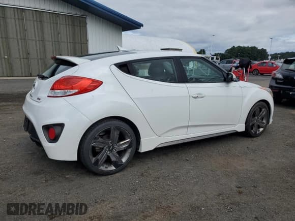 ✅ 2015 Hyundai Veloster Turbo • VIN: KMHTC6AE9FU229842 • Lot: 70097655. Wystawiony na Copart z przebiegiem 102 001 mil. Bezpłatny archiwum sprzedaży aukcyjnych z USA i szczegółowy raport historii pojazdu na DreamBid. Zdjęcie 3.