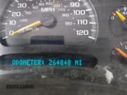 ✅ 2005 Chevrolet Suburban Z71 • VIN: 3GNFK16Z85G175820 • Lot: 43075693. Wystawiony na IAAI z przebiegiem 264 040 mil. Bezpłatny archiwum sprzedaży aukcyjnych z USA i szczegółowy raport historii pojazdu na DreamBid. Zdjęcie 7.