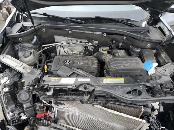 ✅ 2023 Volkswagen Atlas SE • VIN: 1V2LC2CA9PC214495 • Lot: 45463715. Listed on Copart with 42,195 mi. Free auction sales archive from the USA and detailed vehicle history report at DreamBid. Image 13.