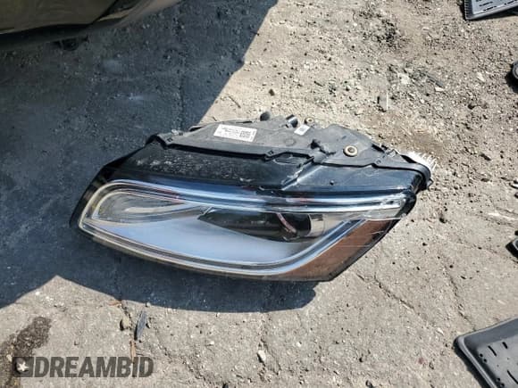 ✅ 2016 Audi SQ5 Premium Plus • VIN: WA1CCAFP8GA094223 • Лот: 65215553. Опубликован ранее на Copart с пробегом 61 575 миль. Бесплатный доступ к архиву аукционных продаж из США и подробный отчёт об истории автомобиля на DreamBid. Изображение 13.