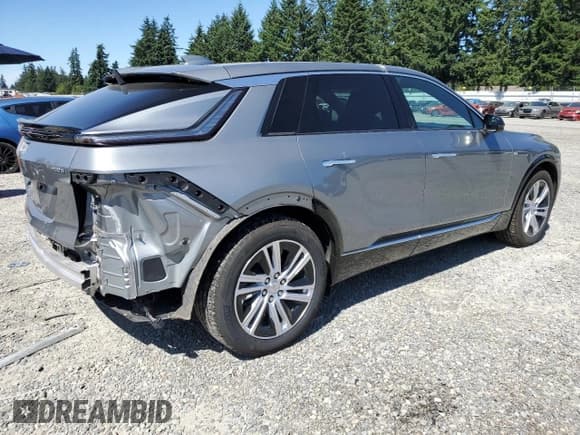 ✅ 2024 Cadillac LYRIQ Tech • VIN: 1GYKPMRK5RZ103983 • Lot: 63468405. Listed on Copart with 7,471 mi. Free auction sales archive from the USA and detailed vehicle history report at DreamBid. Image 3.