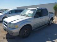 ✅ 2001 Ford Explorer Sport Trac • VIN: 1FMZU77E41UC02724 • Lot: 42462705. Wystawiony na IAAI z przebiegiem 205 638 mil. Bezpłatny archiwum sprzedaży aukcyjnych z USA i szczegółowy raport historii pojazdu na DreamBid. Zdjęcie 2.