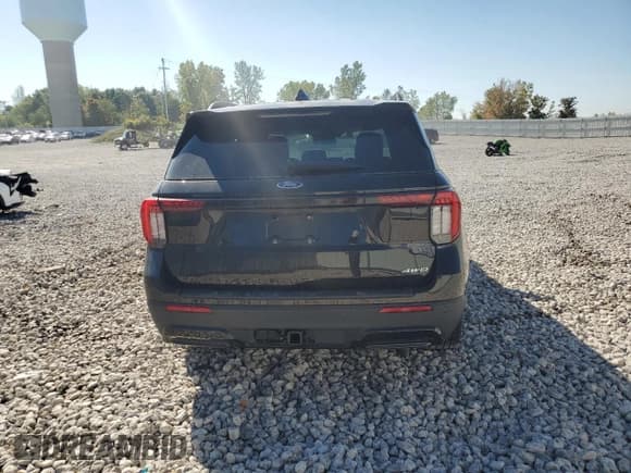 ✅ 2025 Ford Explorer ST-Line • VIN: 1FMUK8KHXSGB37949 • Lot: 84734655. Wystawiony na Copart z przebiegiem 15 937 mil. Bezpłatny archiwum sprzedaży aukcyjnych z USA i szczegółowy raport historii pojazdu na DreamBid. Zdjęcie 6.