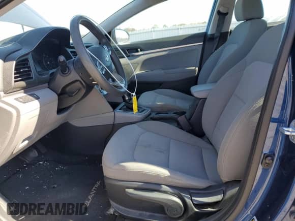 2019 Hyundai Elantra SE с VIN 5NPD74LF1KH492211, выставлен на аукционе Copart как лот 86842035 с пробегом 128 946 миль миль и Списание • Salvage title. История ставок и продаж доступна на DreamBid. Изображение 7.