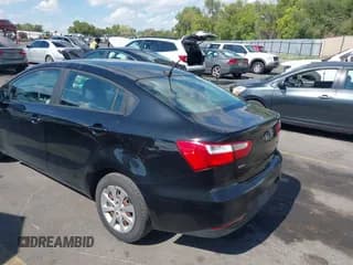 ✅ 2017 Kia Rio LX • VIN: KNADM4A31H6005509 • Lot: 43271788. Wystawiony na IAAI z przebiegiem 134 189 mil. Bezpłatny archiwum sprzedaży aukcyjnych z USA i szczegółowy raport historii pojazdu na DreamBid. Zdjęcie 3.