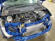 ✅ 2019 Ford Escape SE • VIN: 1FMCU9GD9KUA09270 • Lot: 68672485. Wystawiony na Copart z przebiegiem 43 856 mil. Bezpłatny archiwum sprzedaży aukcyjnych z USA i szczegółowy raport historii pojazdu na DreamBid. Zdjęcie 16.