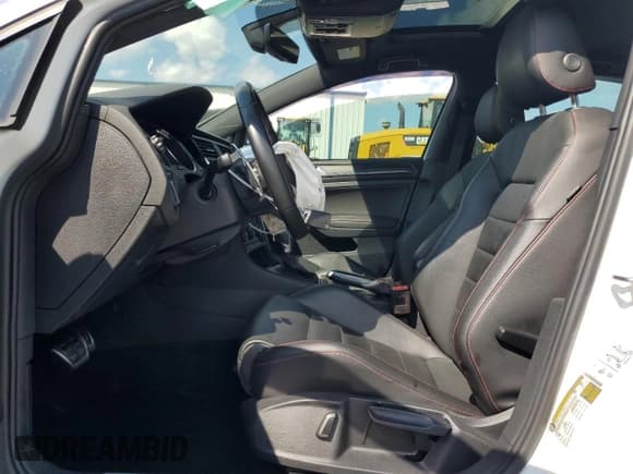 ✅ 2020 Volkswagen Golf GTI S • VIN: 3VW6T7AU6LM016651 • Лот: 71350685. Опубликован ранее на Copart с пробегом 38 442 миль. Бесплатный доступ к архиву аукционных продаж из США и подробный отчёт об истории автомобиля на DreamBid. Изображение 7.