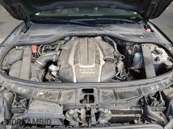 ✅ 2013 Audi A8 4.0L • VIN: WAUR2AFD8DN018382 • Lot: 81506285. Wystawiony na Copart z przebiegiem 117 268 mil. Bezpłatny archiwum sprzedaży aukcyjnych z USA i szczegółowy raport historii pojazdu na DreamBid. Zdjęcie 11.