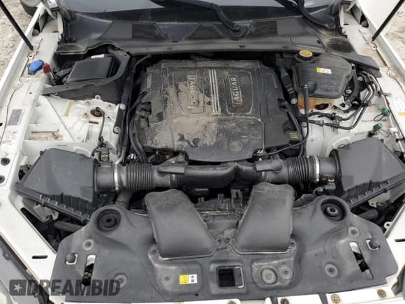 ✅ 2016 Jaguar XJ • VIN: SAJXA2EK1GMW02878 • Lot: 68632755. Listed on Copart with 95,851 mi. Free auction sales archive from the USA and detailed vehicle history report at DreamBid. Image 11.