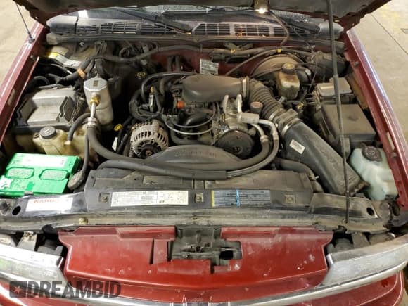 ✅ 2002 Chevrolet Blazer LS • VIN: 1GNDT13W12K100590 • Lot: 88982035. Wystawiony na Copart z przebiegiem 141 184 mil. Bezpłatny archiwum sprzedaży aukcyjnych z USA i szczegółowy raport historii pojazdu na DreamBid. Zdjęcie 11.