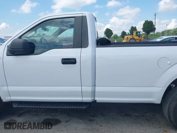 ✅ 2017 Ford F-150 XL • VIN: 1FTMF1E84HKD86507 • Лот: 42711681. Опубликован ранее на IAAI с пробегом 77 723 миль. Бесплатный доступ к архиву аукционных продаж из США и подробный отчёт об истории автомобиля на DreamBid. Изображение 14.